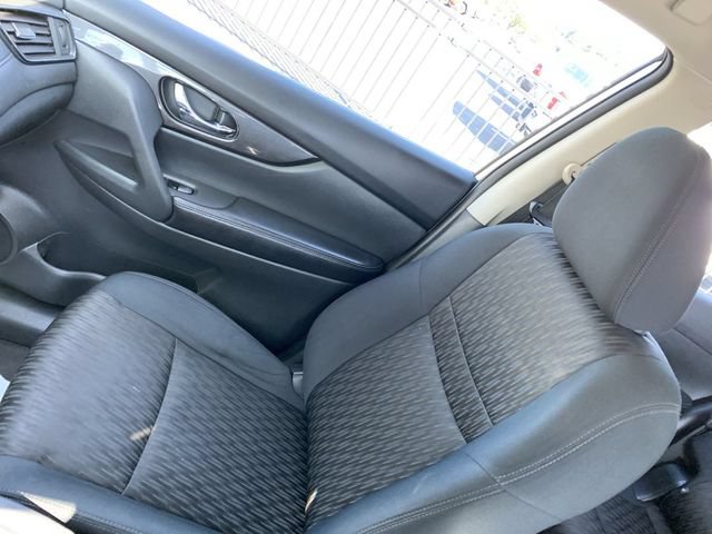 Used 2017 Nissan Rogue S FWD image 28