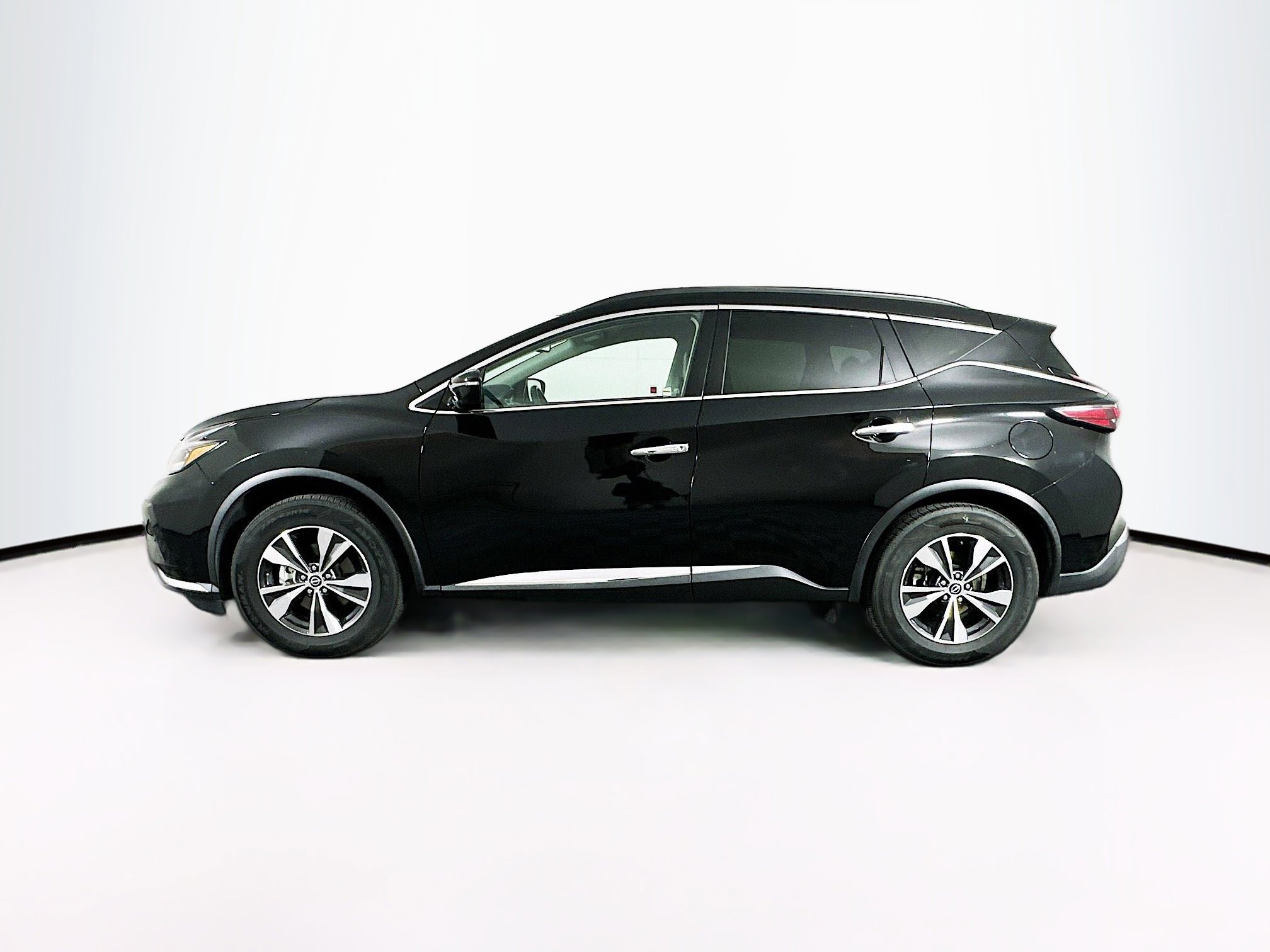 Used 2023 Nissan Murano SV image 4