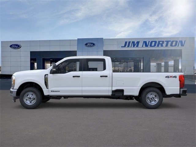 New 2026 Ford F250 XL w/ XL Chrome Package image 3