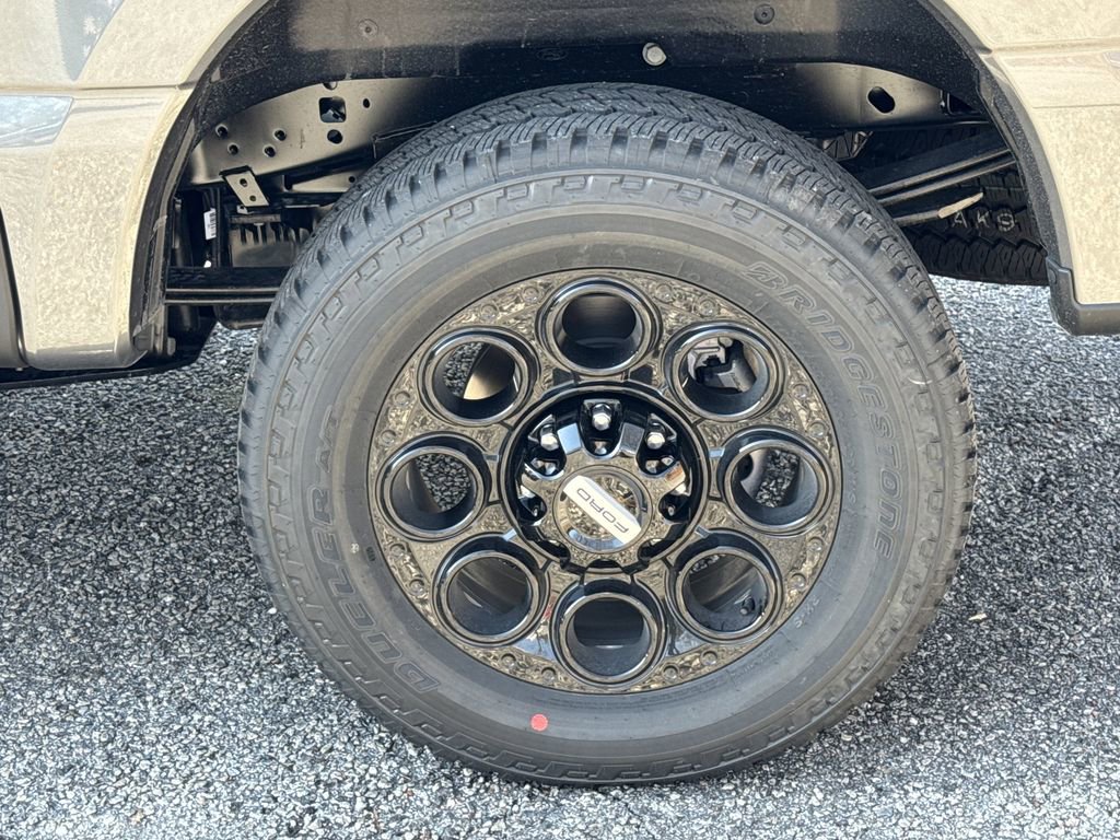 New 2026 Ford F250 Lariat w/ Black Appearance Package image 19