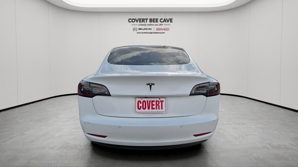 Used 2021 Tesla Model 3 Standard Range Plus image 8