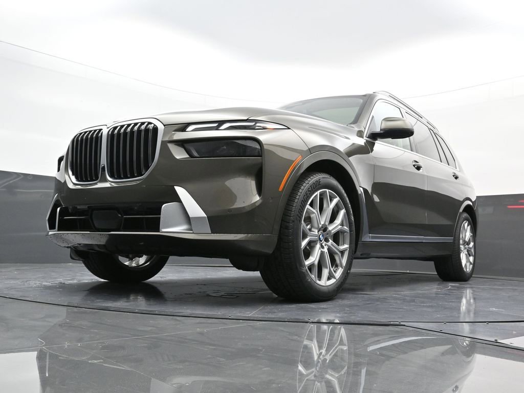 New 2025 BMW X7 xDrive40i image 34
