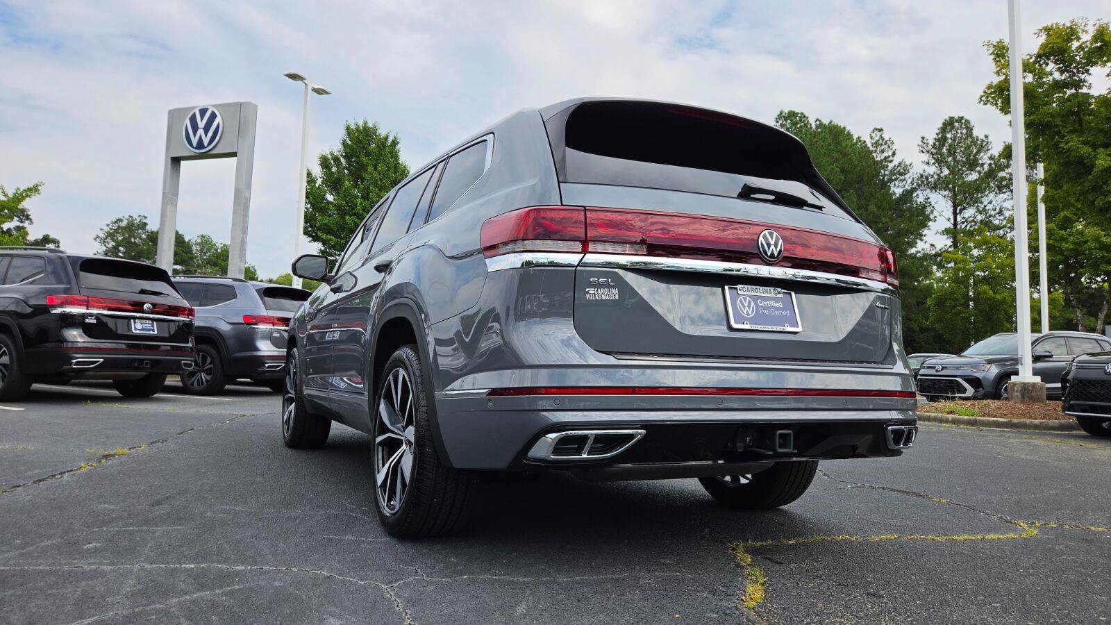 Certified 2025 Volkswagen Atlas SEL Premium R-Line AWD/4WD image 7