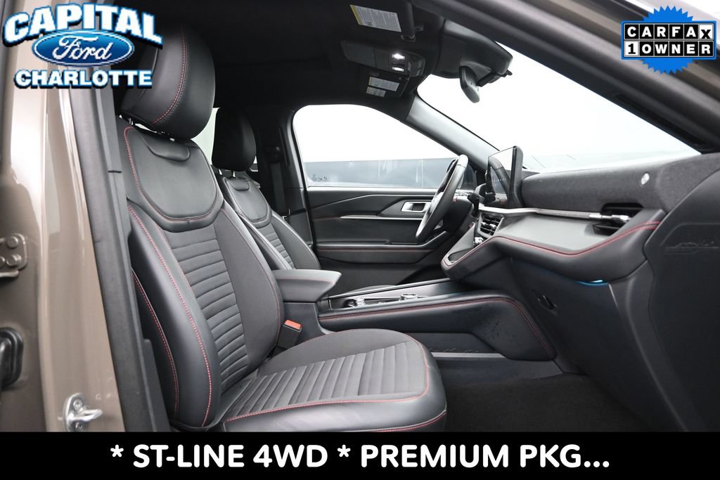 Used 2026 Ford Explorer ST-Line w/ ST-Line Street Pack AWD/4WD image 14