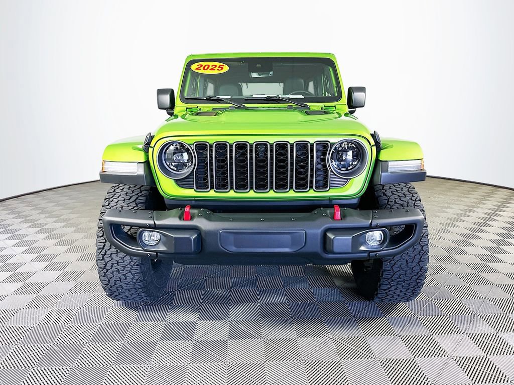 Used 2025 Jeep Wrangler Unlimited Rubicon image 3