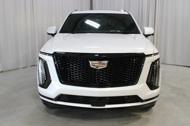 Used 2025 Cadillac Escalade ESV Sport w/ Touring Package AWD/4WD image 32