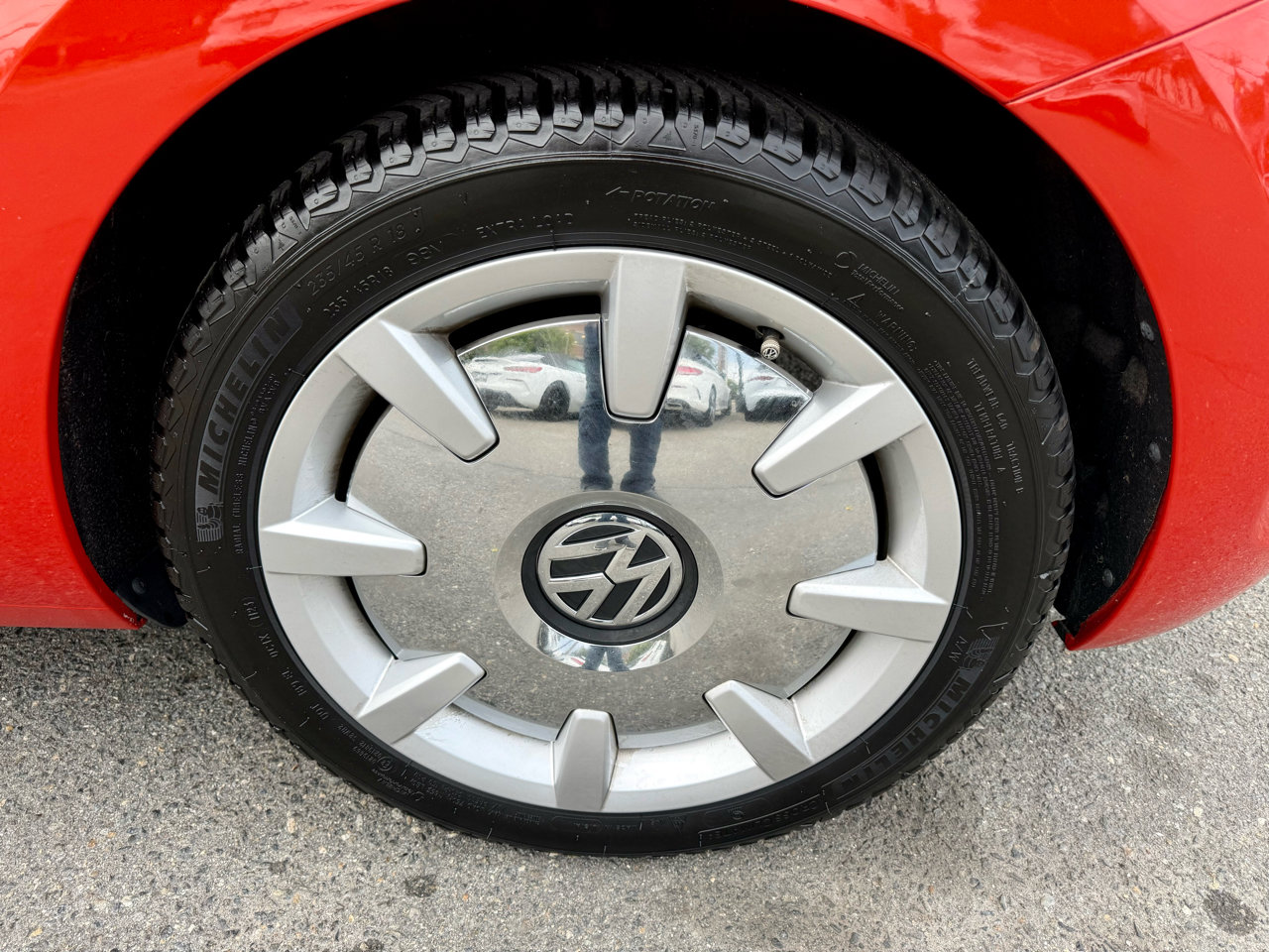 Used 2018 Volkswagen Beetle 2.0T SE image 11