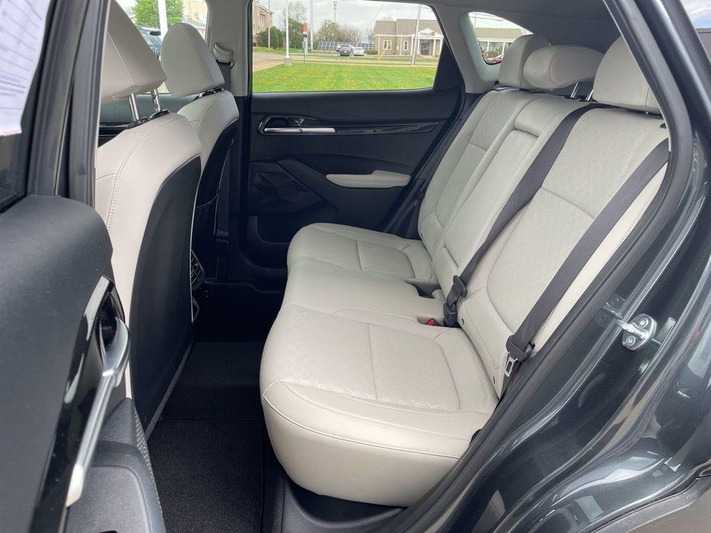 Used 2023 Kia Seltos EX image 11