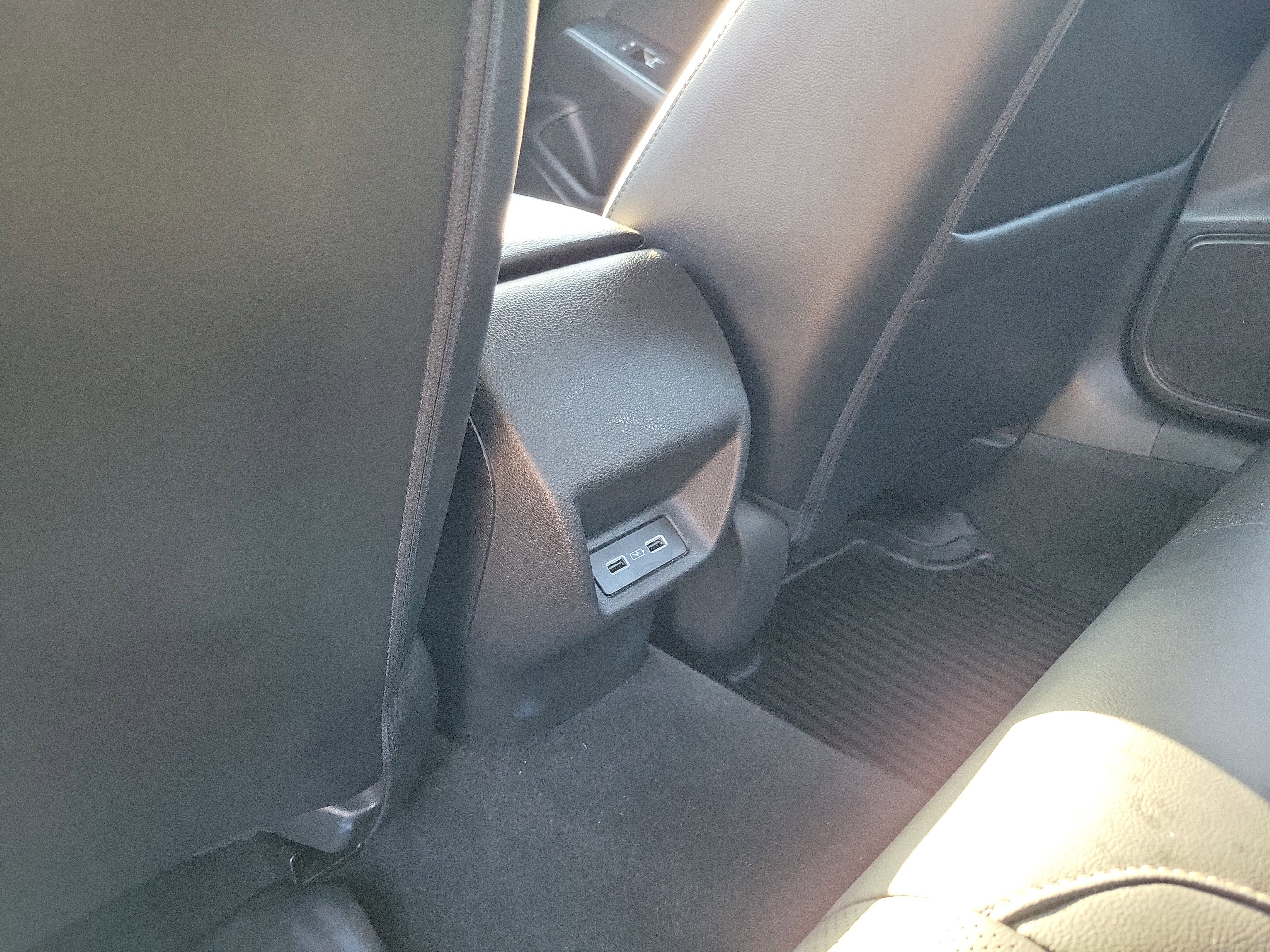 Used 2023 Honda Civic Touring image 13