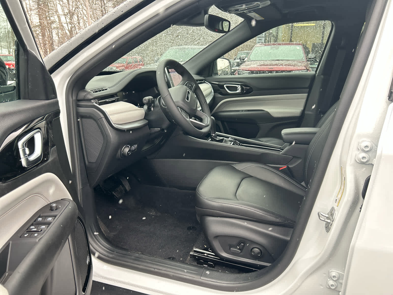 New 2026 Jeep Compass Limited w/ Sun, Sound & Navigation Group image 13
