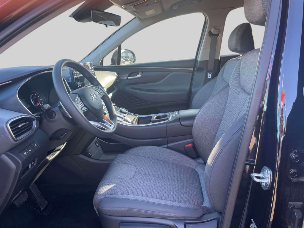 Used 2023 Hyundai Santa Fe SE w/ Cargo Package image 14