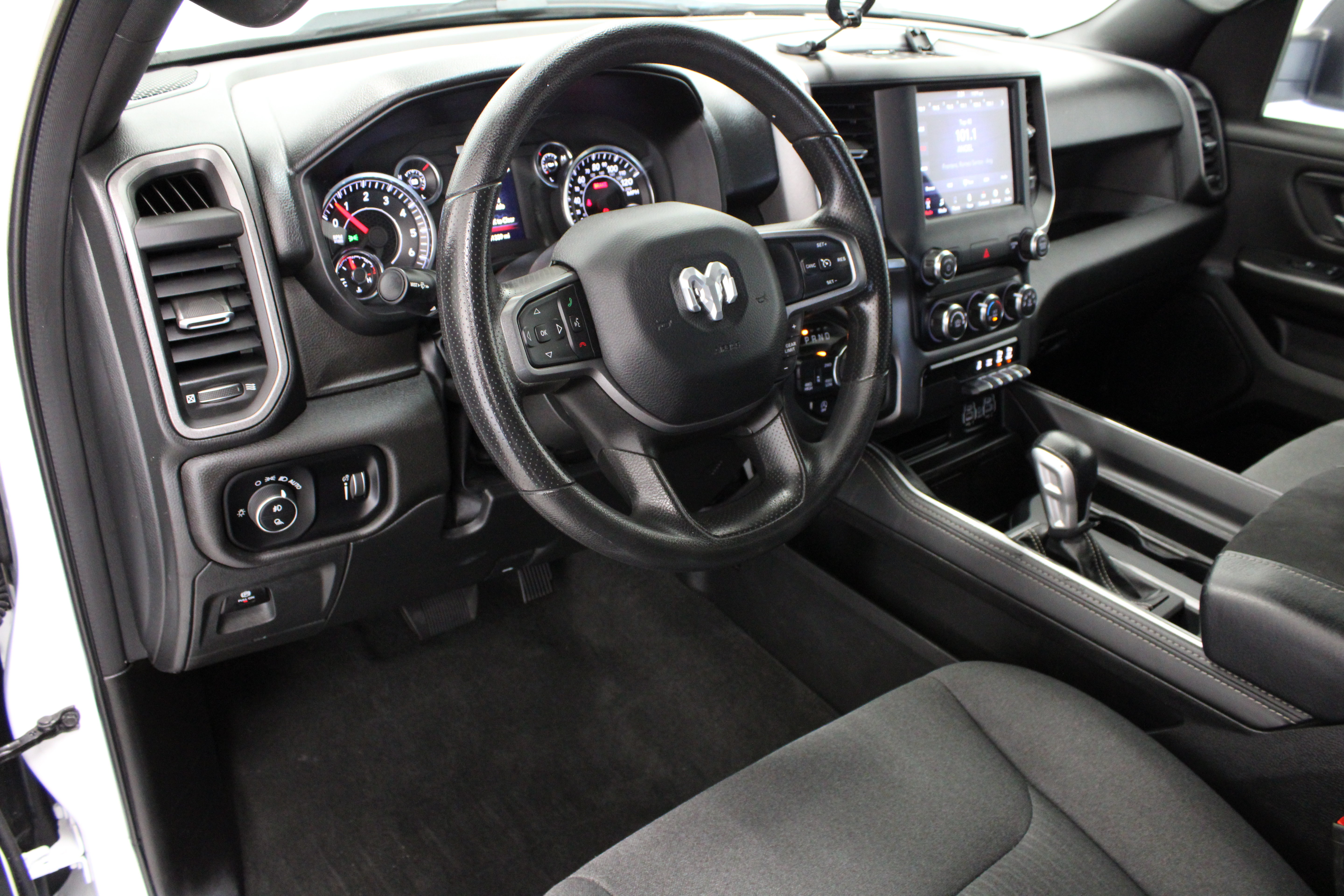 Used 2024 RAM 1500 Tradesman w/ Night Edition AWD/4WD image 14