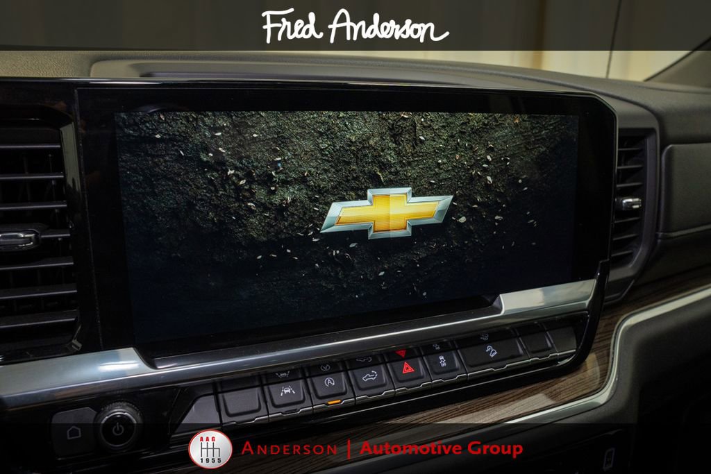 Used 2025 Chevrolet Silverado 1500 LT Trail Boss w/ Convenience Package II AWD/4WD image 14