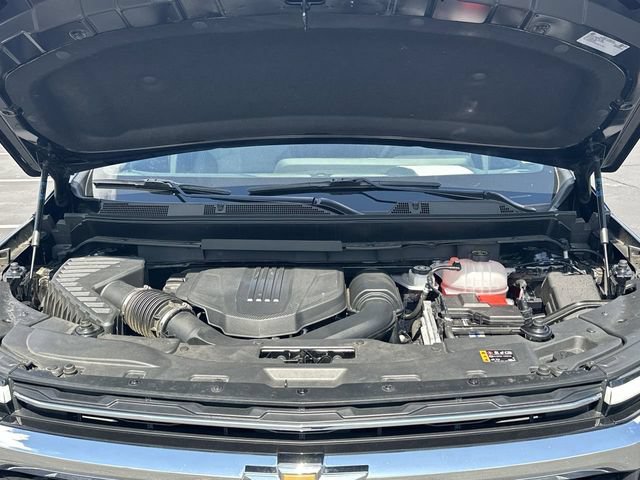 Certified 2025 Chevrolet Traverse LT FWD image 29