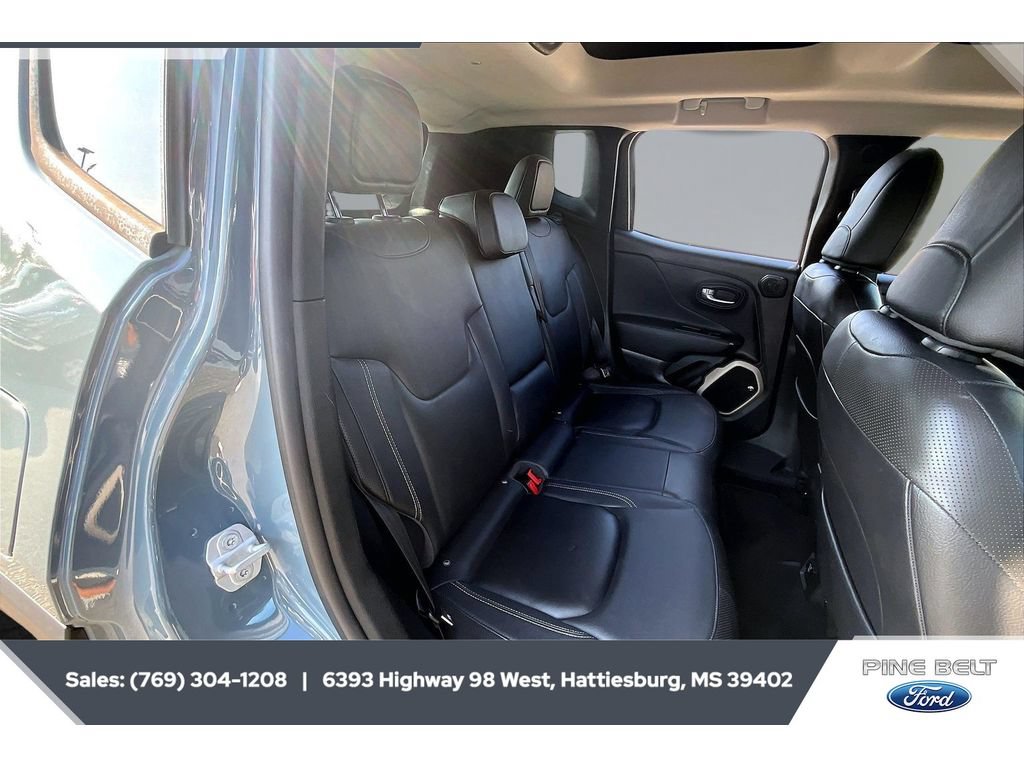 Used 2017 Jeep Renegade Limited AWD/4WD image 20
