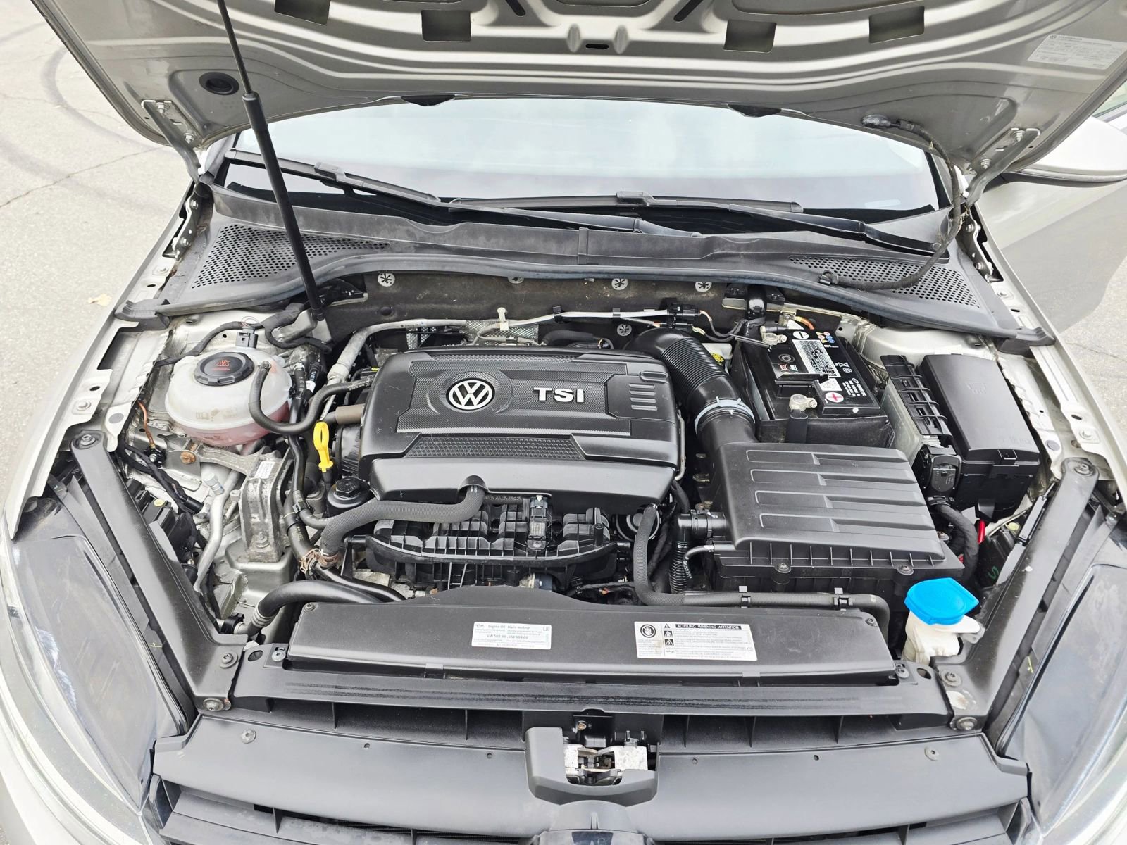 Used 2018 Volkswagen Golf SE FWD image 44