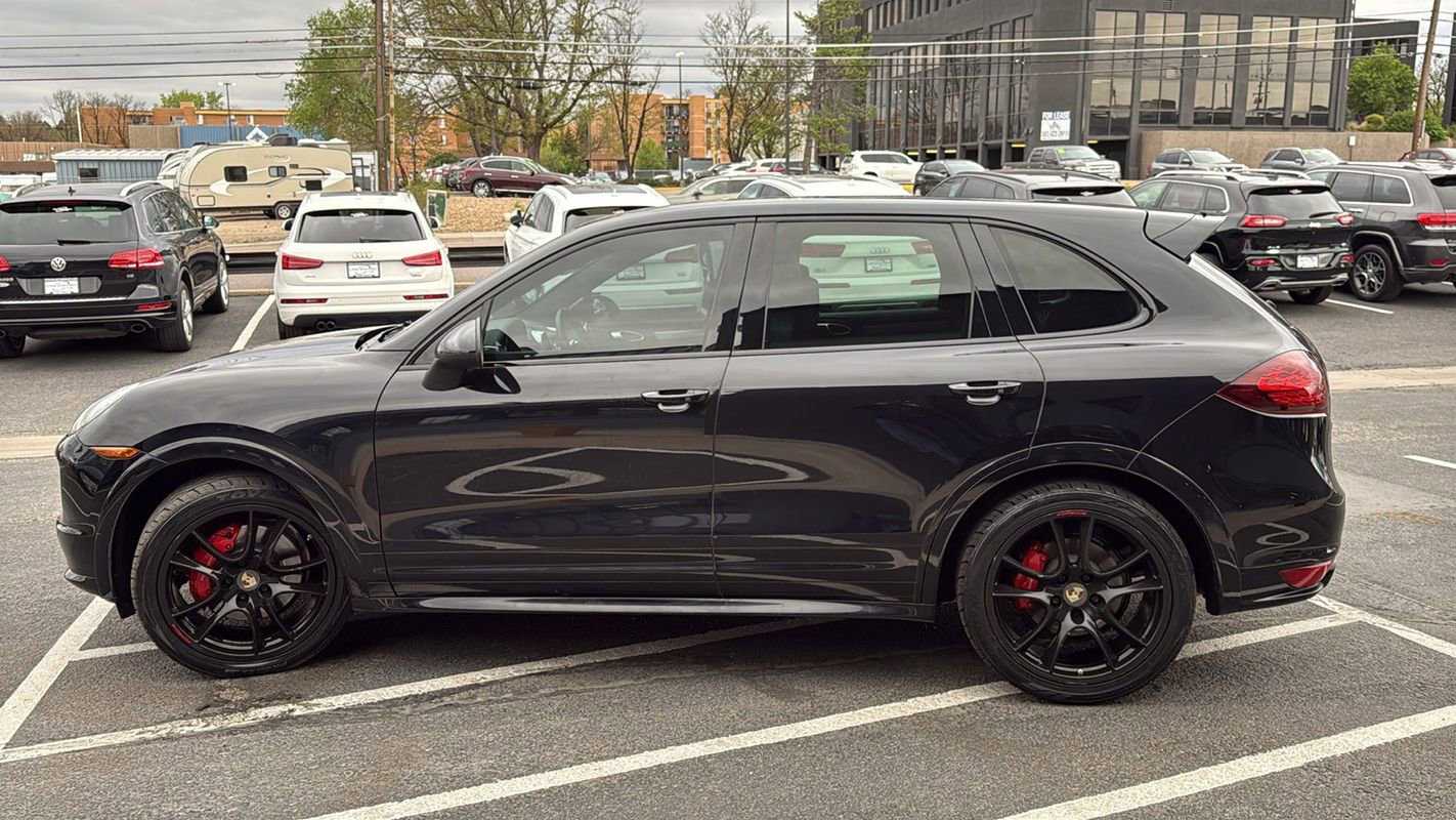 Used 2013 Porsche Cayenne GTS AWD/4WD image 6