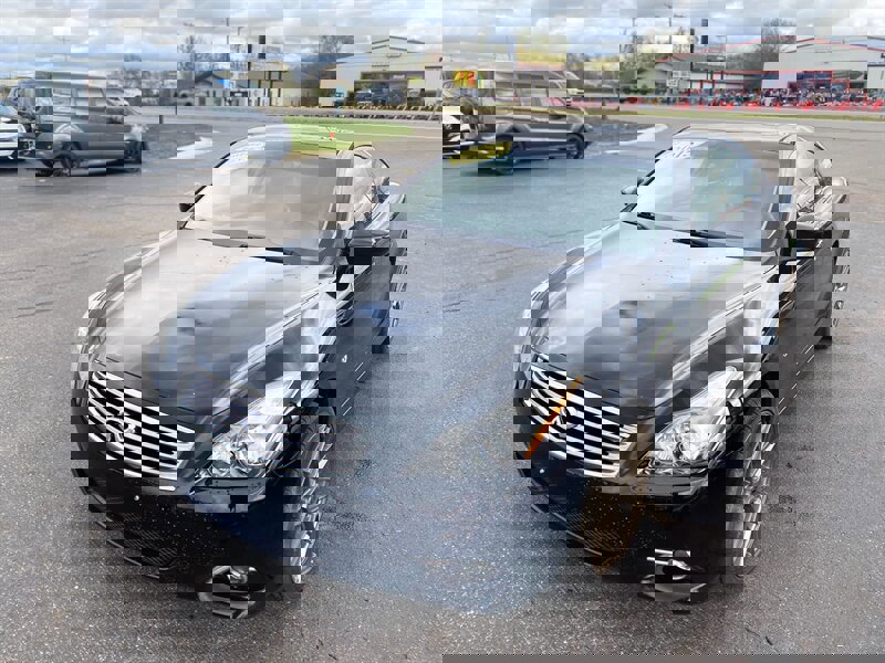 Used 2015 INFINITI Q60 Sport w/ Premium Package image 4