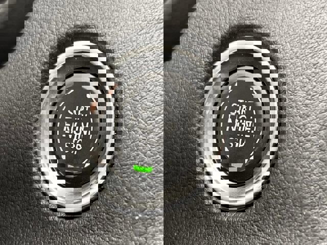 Certified 2022 Cadillac XT4 Premium Luxury w/ Enhanced Visibility Package image 22