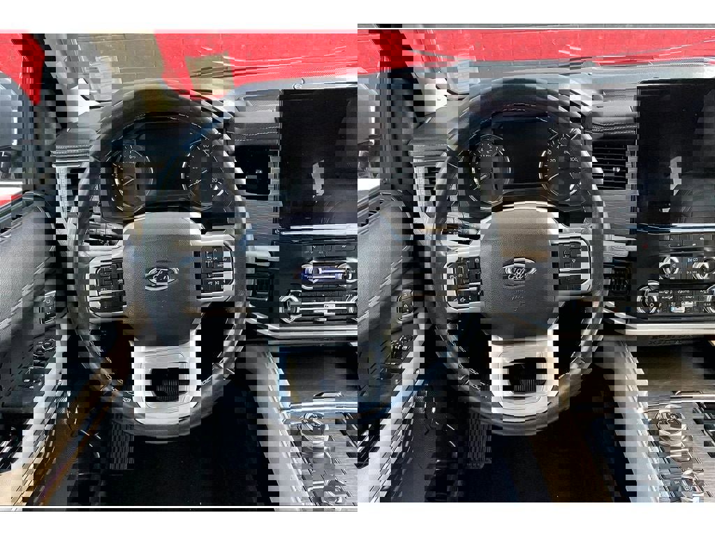 Used 2024 Ford Expedition Limited image 6