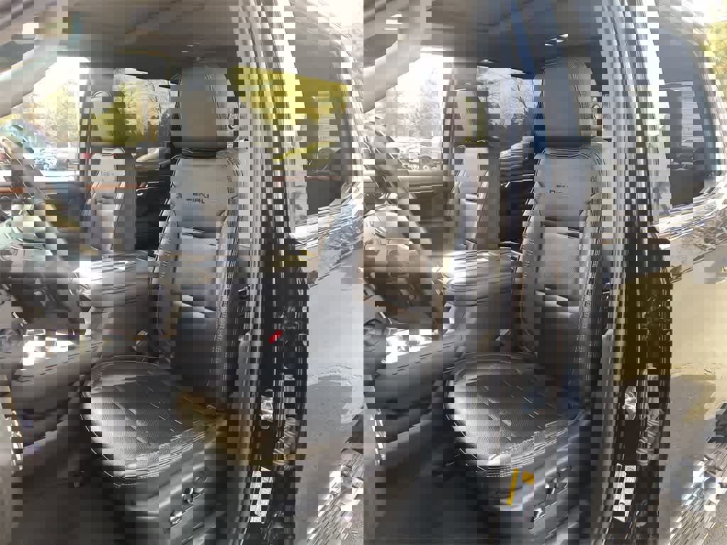 Used 2022 GMC Sierra 1500 Denali image 11