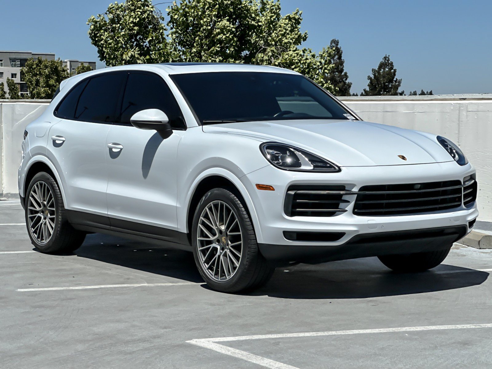 Used 2023 Porsche Cayenne Platinum Edition AWD/4WD image 10