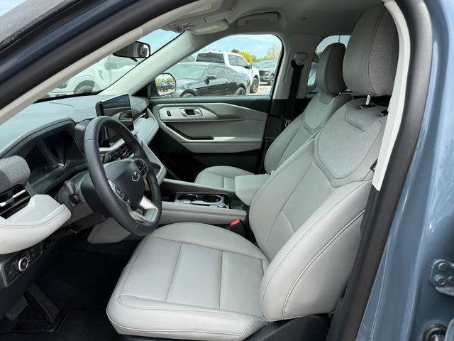 New 2026 Ford Explorer Active w/ Active Comfort Package AWD/4WD image 12