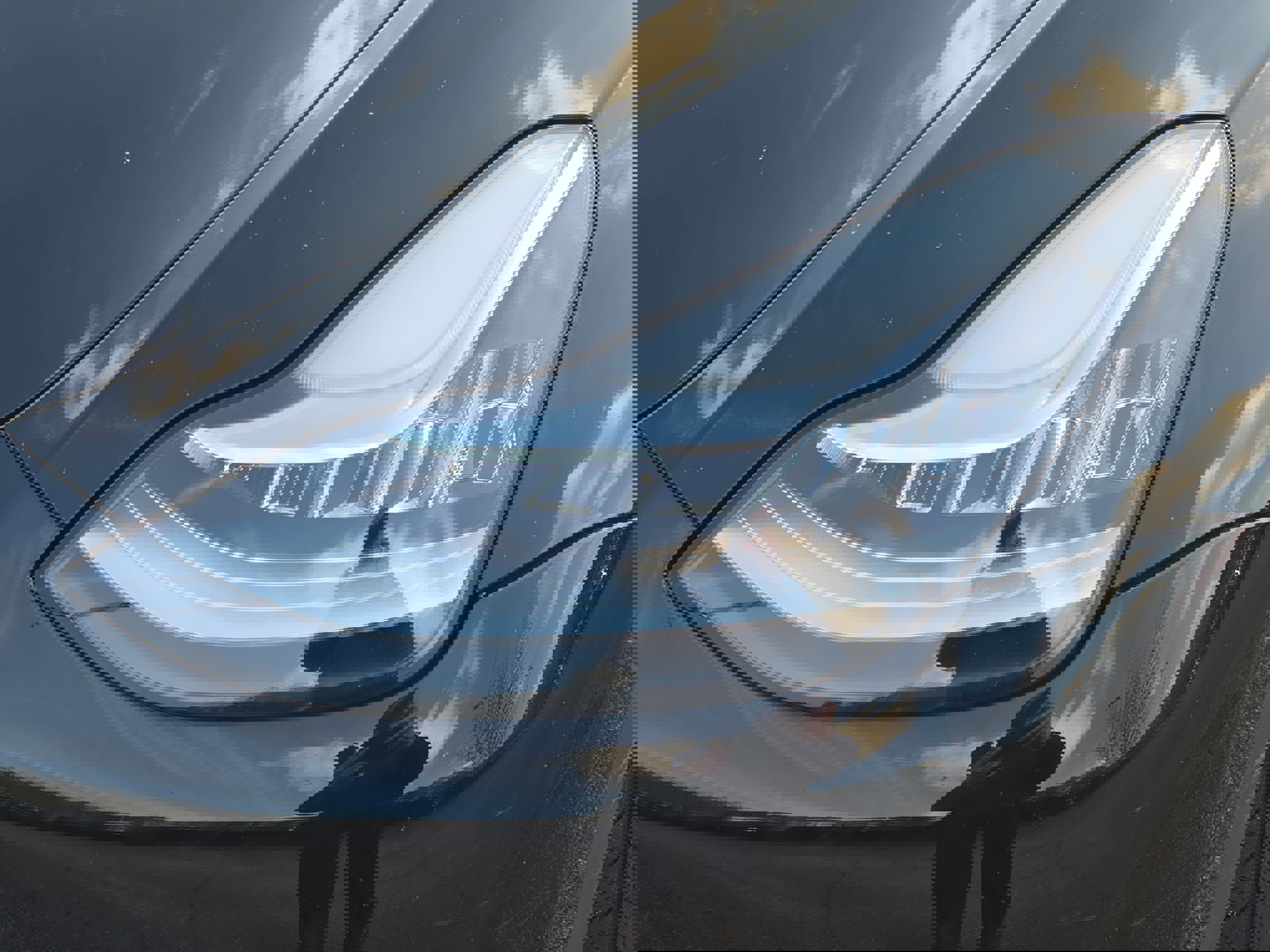 Used 2023 Tesla Model Y Long Range image 32