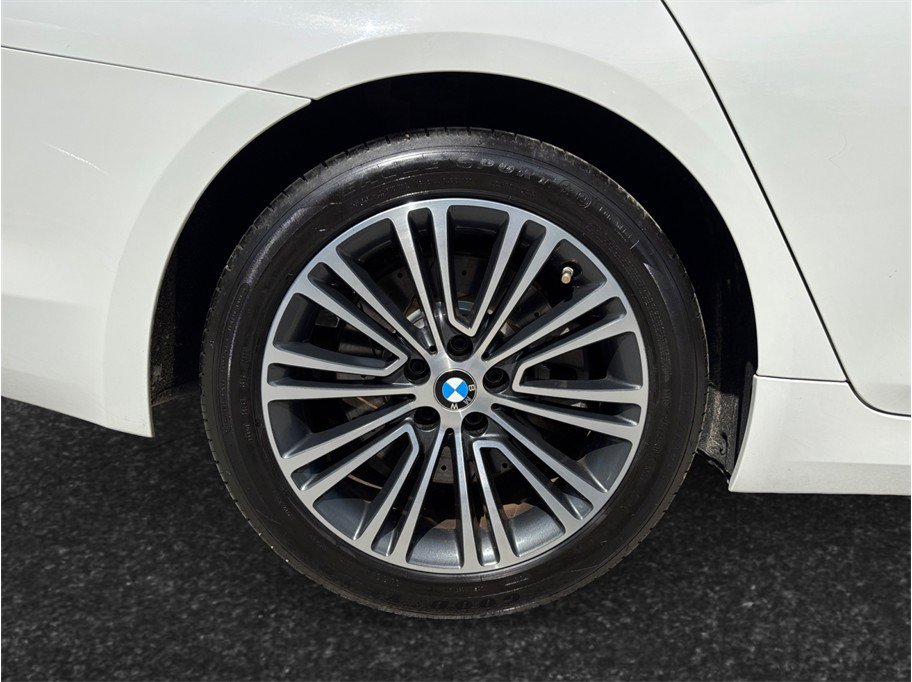 Used 2018 BMW 540i RWD image 14