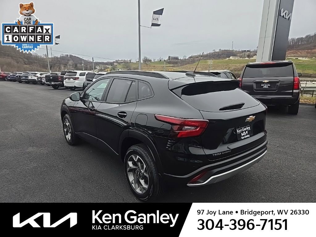 Used 2024 Chevrolet Trax LT image 5
