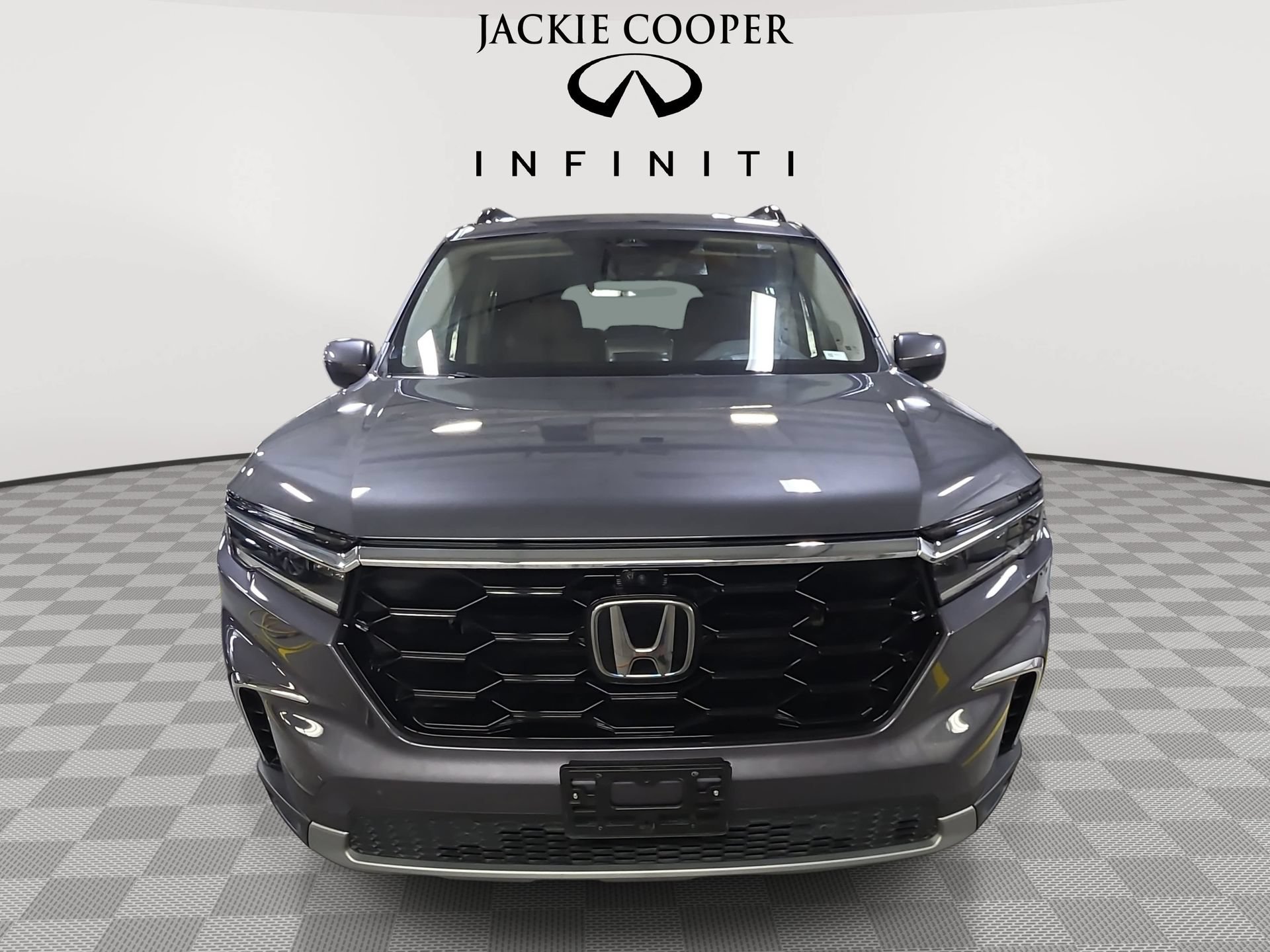 Used 2024 Honda Pilot Elite image 2