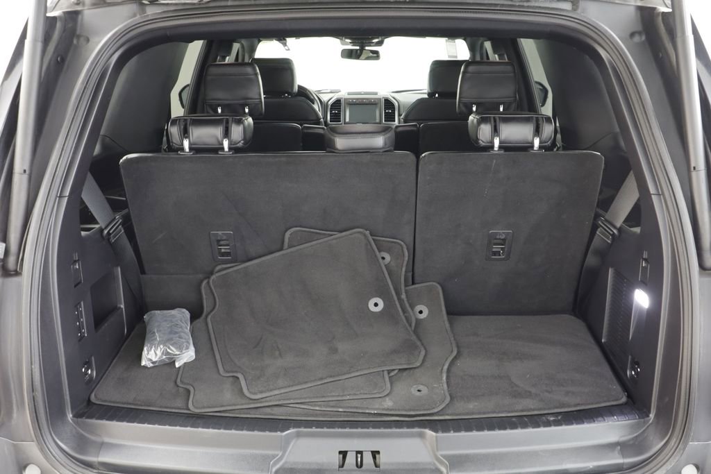 Used 2019 Ford Expedition Limited w/ Equipment Group 301A AWD/4WD image 21