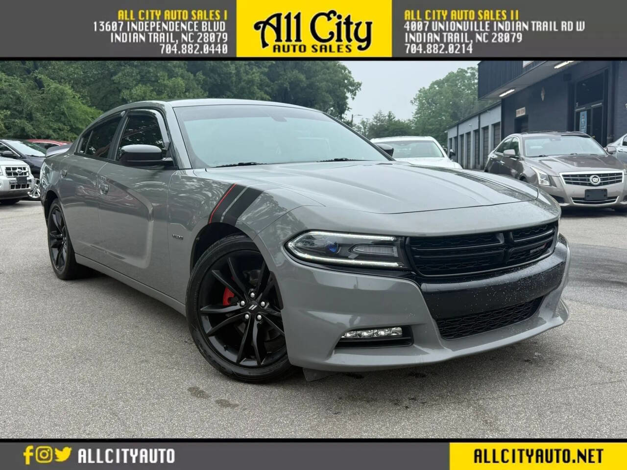 Used 2017 Dodge Charger R/T w/ Navigation & Travel Group