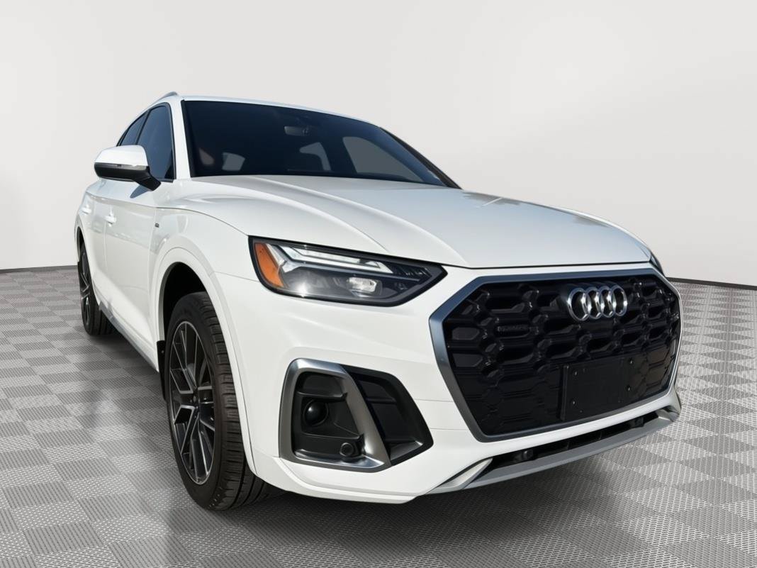 Used 2021 Audi Q5 e Premium Plus AWD/4WD image 7