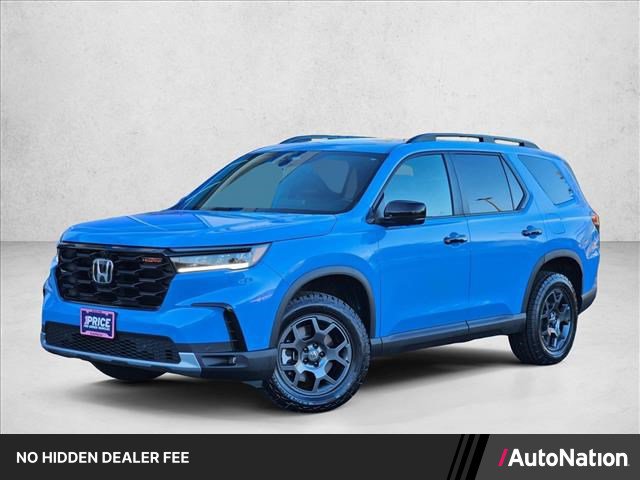 Used 2025 Honda Pilot TrailSport