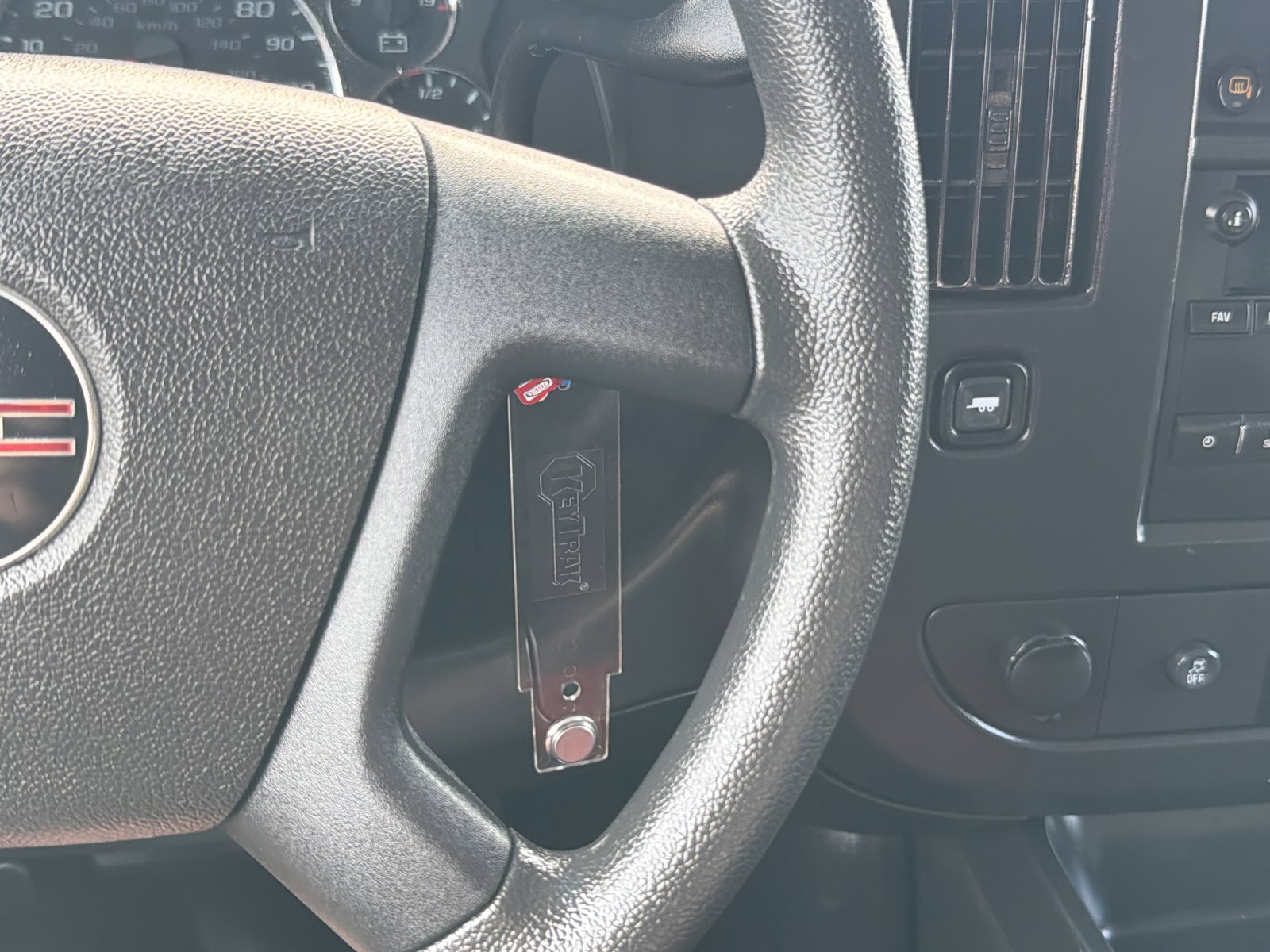 Used 2024 GMC Savana 2500 w/ Driver Convenience Package RWD image 20