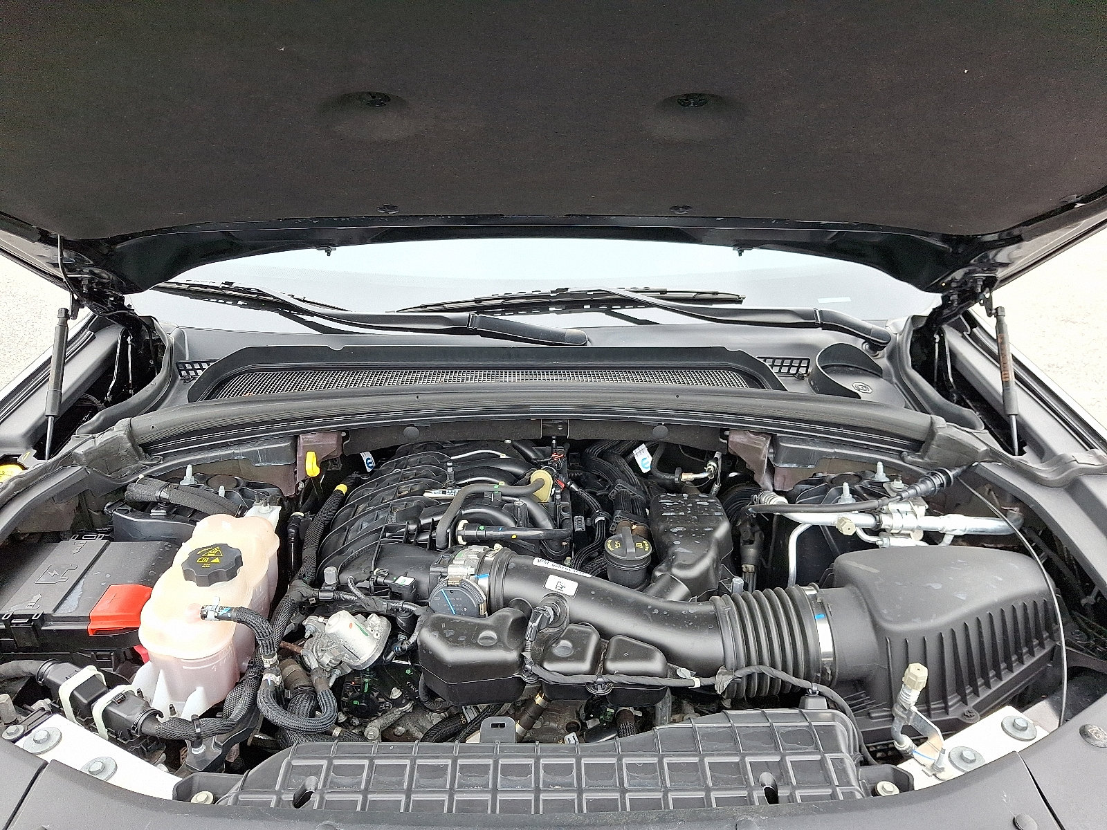 Used 2023 Jeep Grand Cherokee Altitude image 27