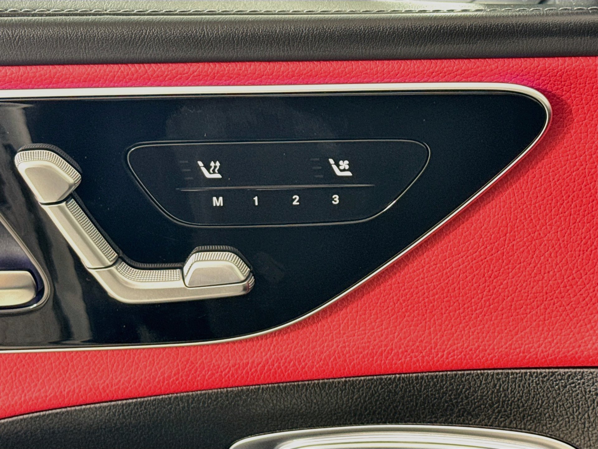 New 2026 Mercedes-Benz C 300 Sedan image 22