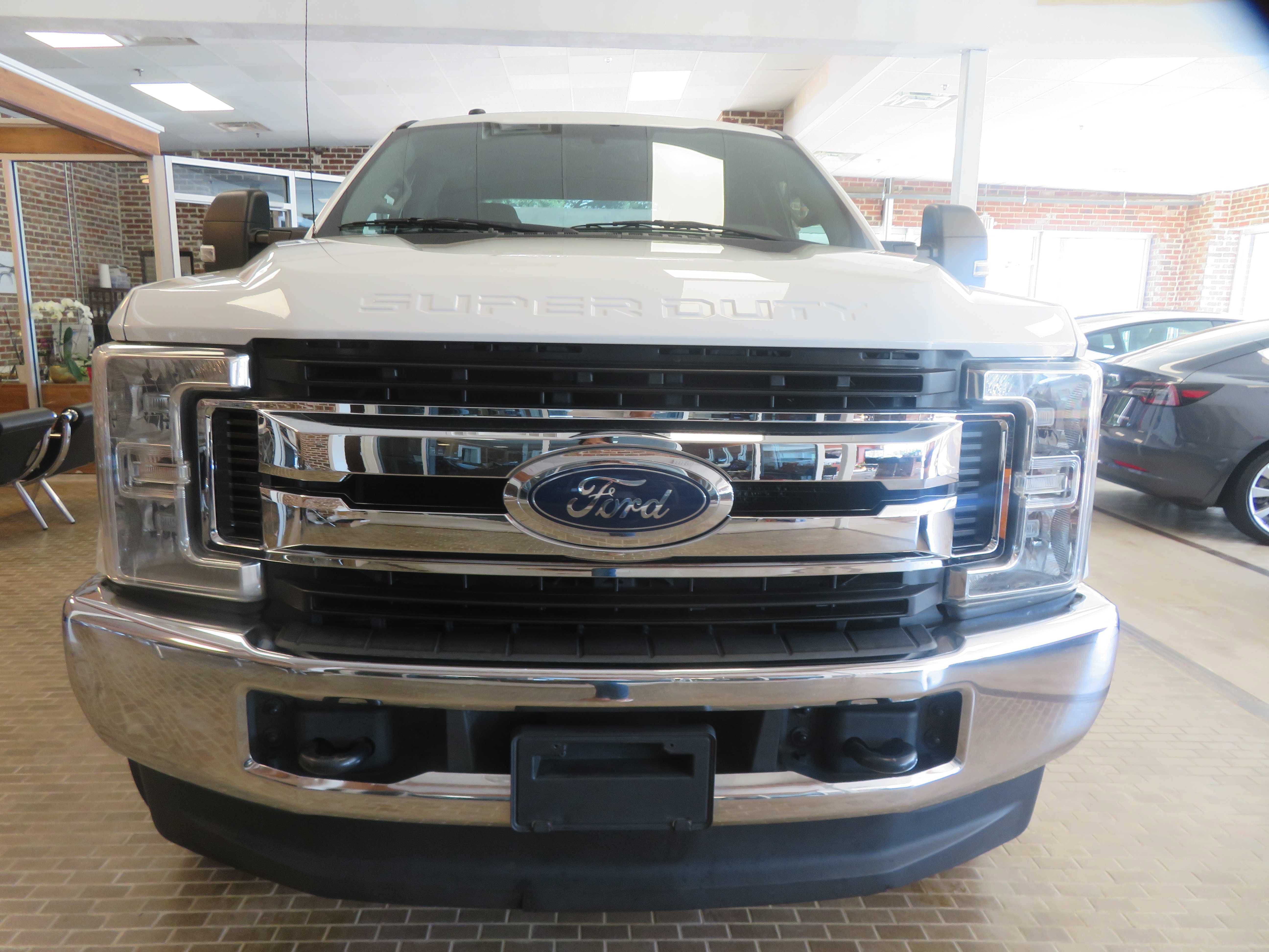 Used 2019 Ford F250 XLT w/ FX4 Off-Road Package AWD/4WD image 55