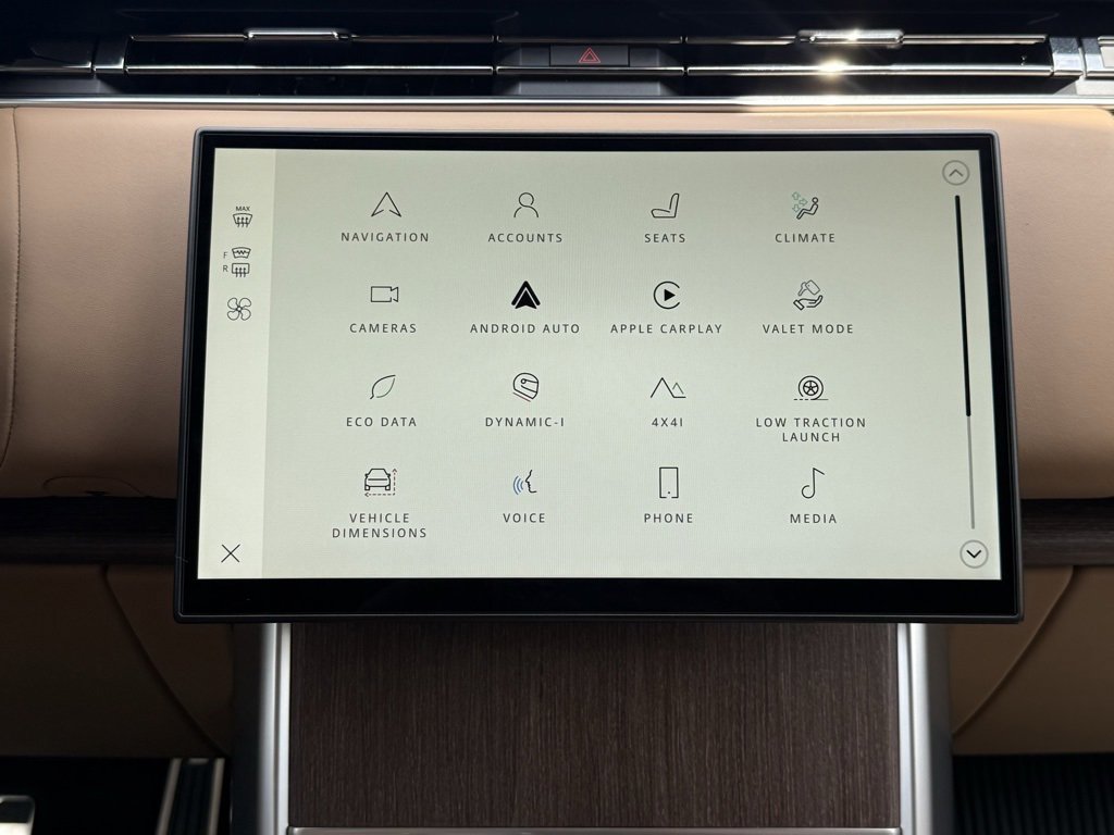 New 2025 Land Rover Range Rover SE image 25