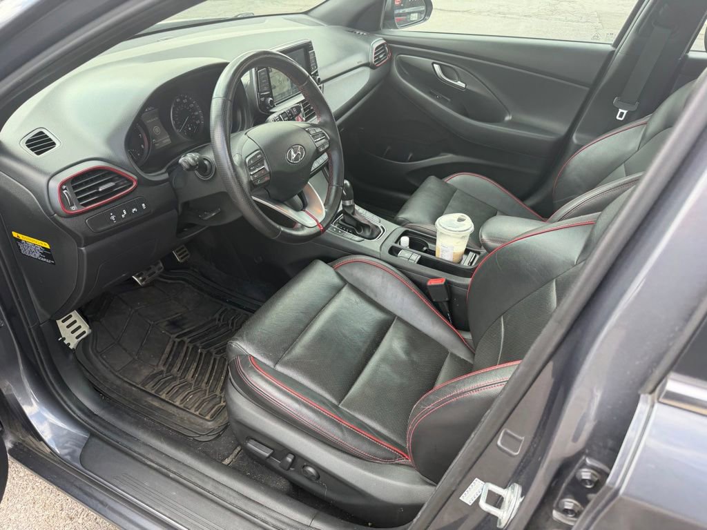 Used 2018 Hyundai Elantra GT Sport w/ Sport Tech Package 04 image 7