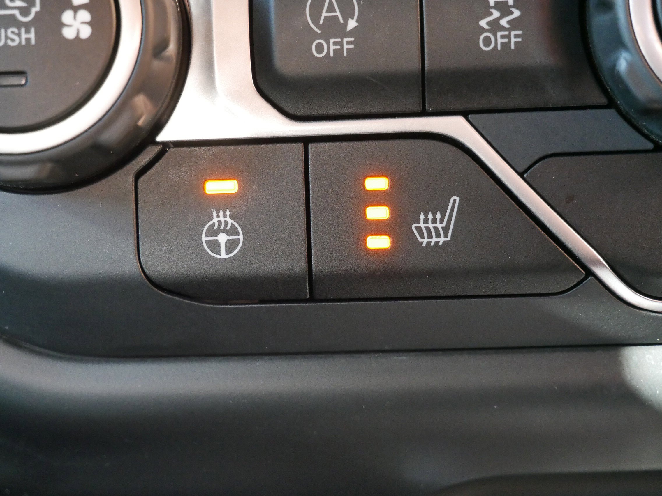 Used 2020 Jeep Wrangler Willys image 19