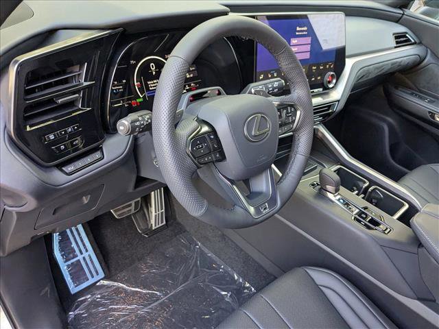 Used 2025 Lexus TX 500h AWD w/ Technology Package image 3