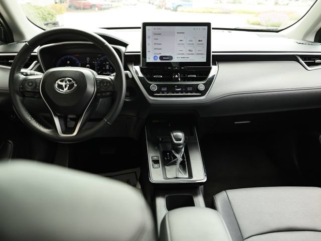 Used 2026 Toyota Corolla Cross XLE FWD image 26