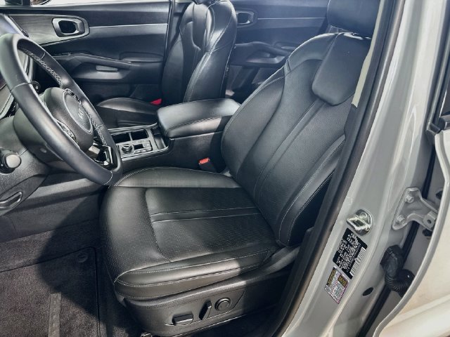 Used 2025 Kia Sorento X-Line EX AWD/4WD image 16