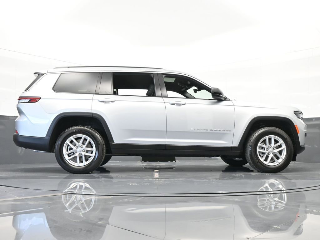 Used 2024 Jeep Grand Cherokee L Laredo image 51