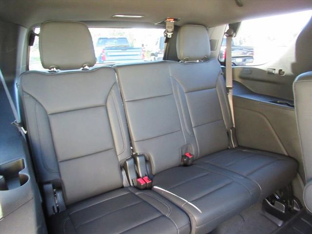 Used 2024 Chevrolet Tahoe Z71 w/ Luxury Package image 36