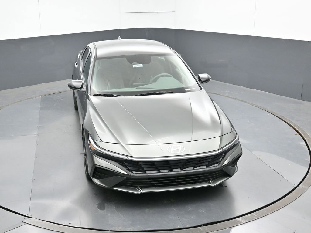 New 2026 Hyundai Elantra SEL Sport Premium FWD image 24