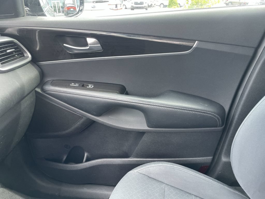 Used 2019 Kia Sorento AWD image 20