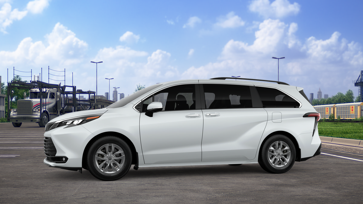 New 2026 Toyota Sienna XLE AWD/4WD image 5